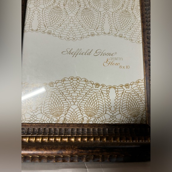 Textured Wood 8 x 10 bronze picture frame - Picture 2 of 7